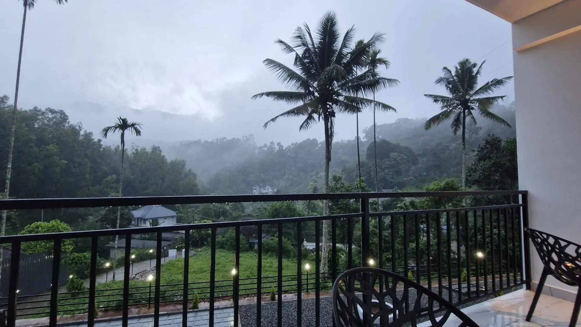 Resort June Boutique Villa Anachal India